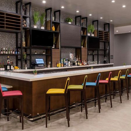 Hilton Garden Inn Pomona, Ca מראה חיצוני תמונה