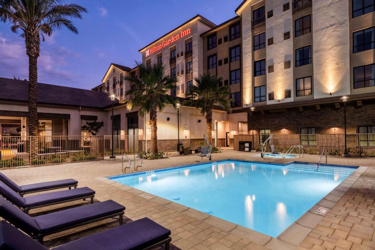 Hilton Garden Inn Pomona, Ca מראה חיצוני תמונה
