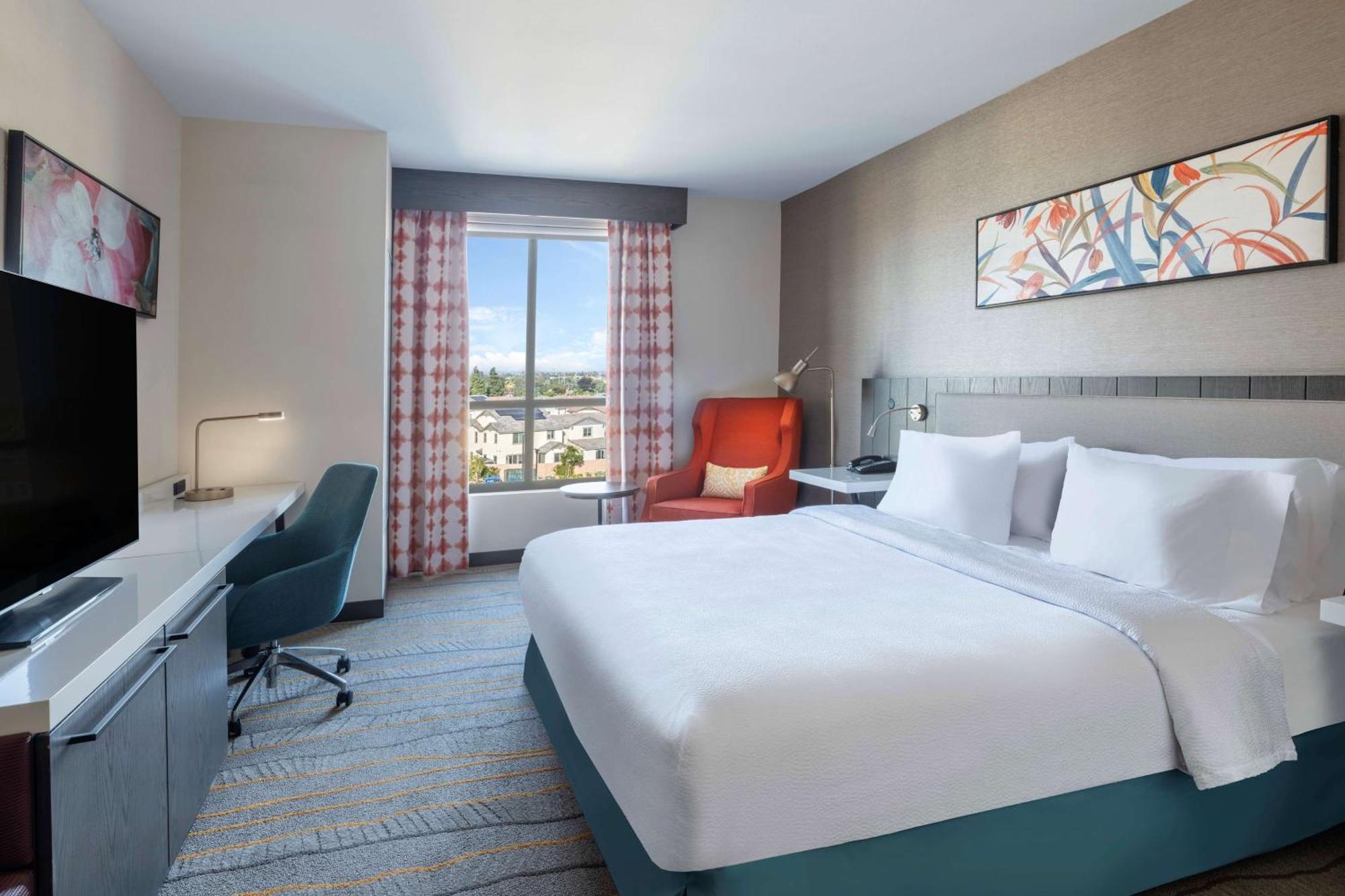 Hilton Garden Inn Pomona, Ca מראה חיצוני תמונה